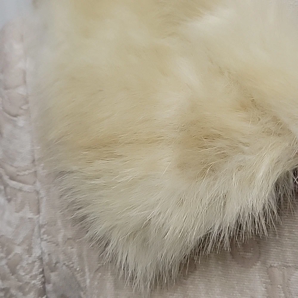 Parisian Signature Petite embossed cream taupe short jacket faux fur collar 8P …